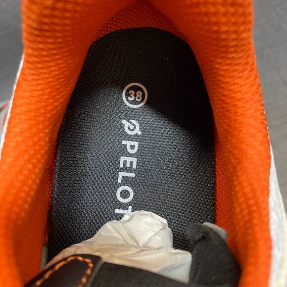 Peloton Cycling Shoes - Picture 10 of 12